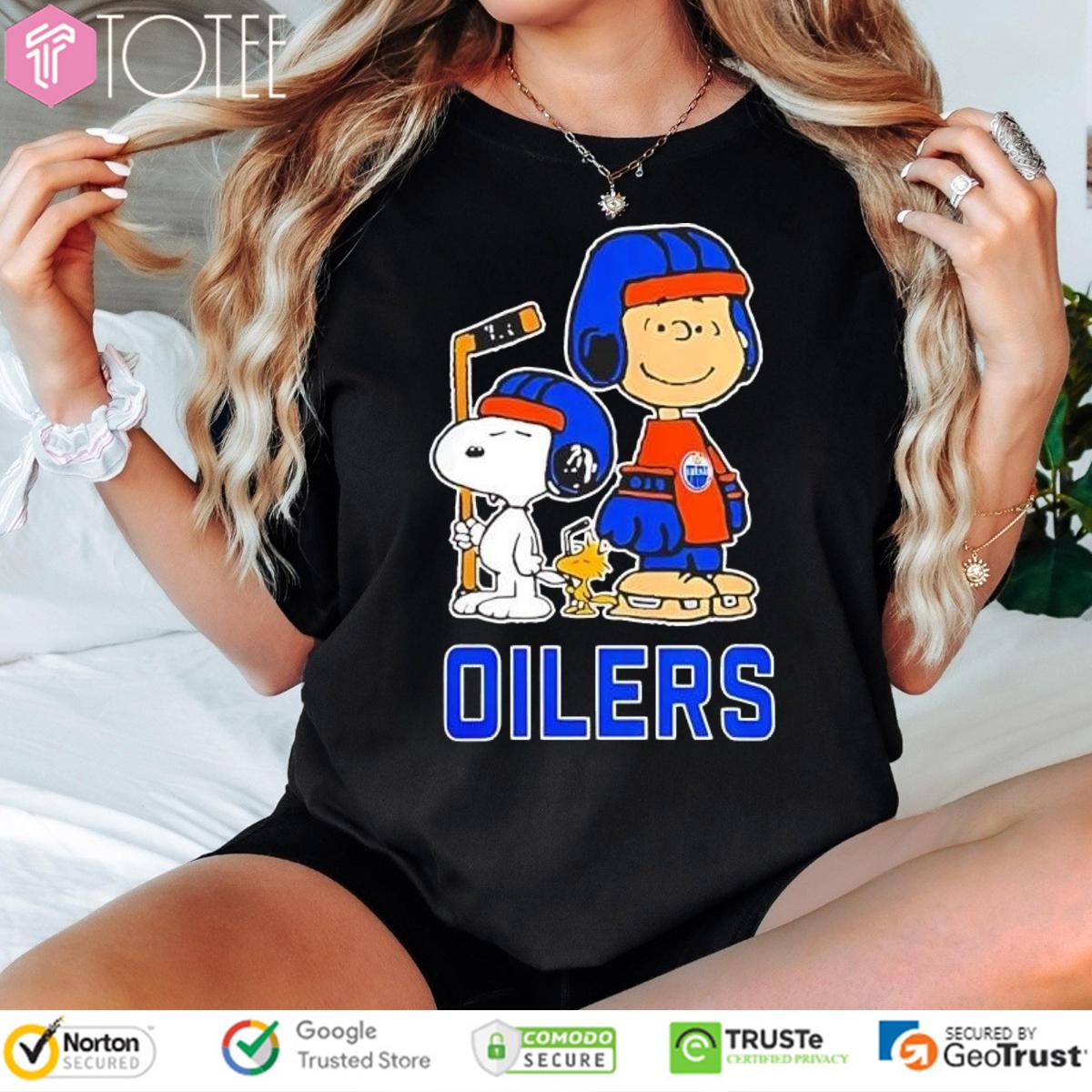 Snoopy Charlie Brown Woodstock Edmonton Oilers Ice Hockey T-Shirt